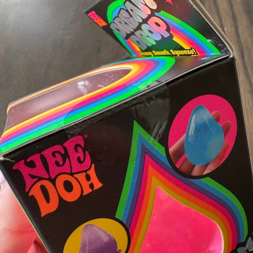 NeeDoh Dream Drop Fidget Toy Pink Glitter NIB Schylling Stress Ball Splash Stand